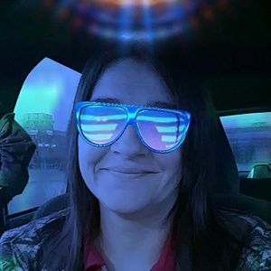 Meet your Posher, Crystal